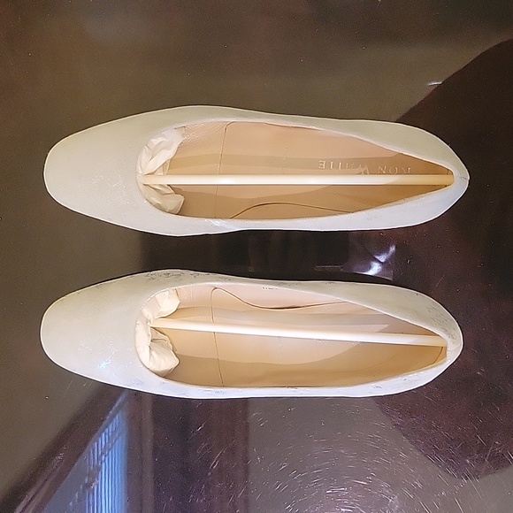 Shoes - Picture 3 of 10